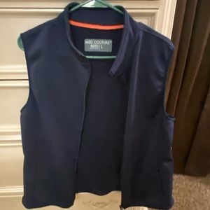 Women’s Med Couture scrub vest with